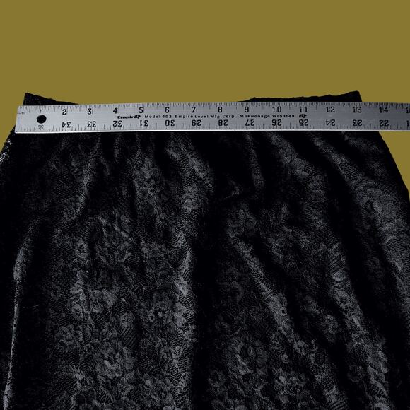 Vintage 1990s Long Black Lace Maxi Skirt with Lining from Carol Little, Size S - Picture 5 of 6
